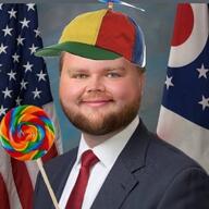 Baby hat // 548x548 // 62KB